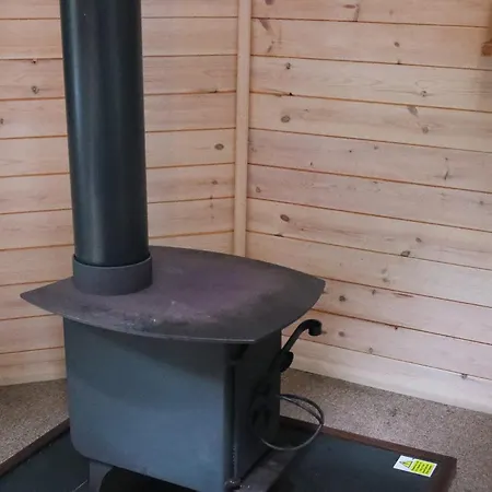 Oku Wooden Pod, Newburgh Priory Estate