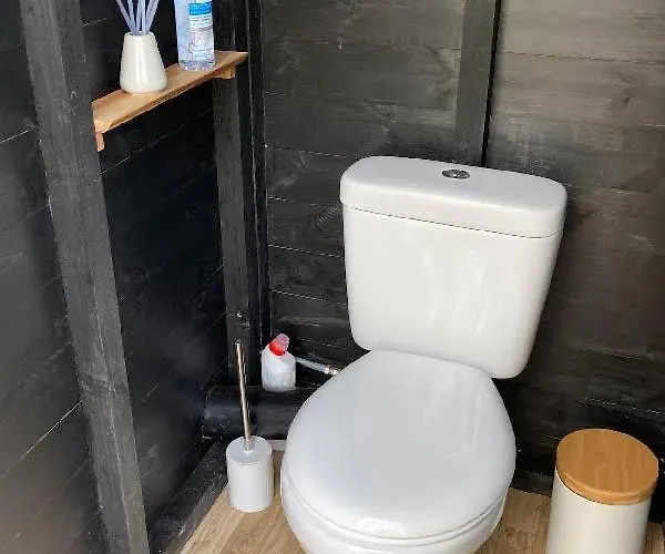 Chalet Oku Wooden Pod, Newburgh Priory Estate *