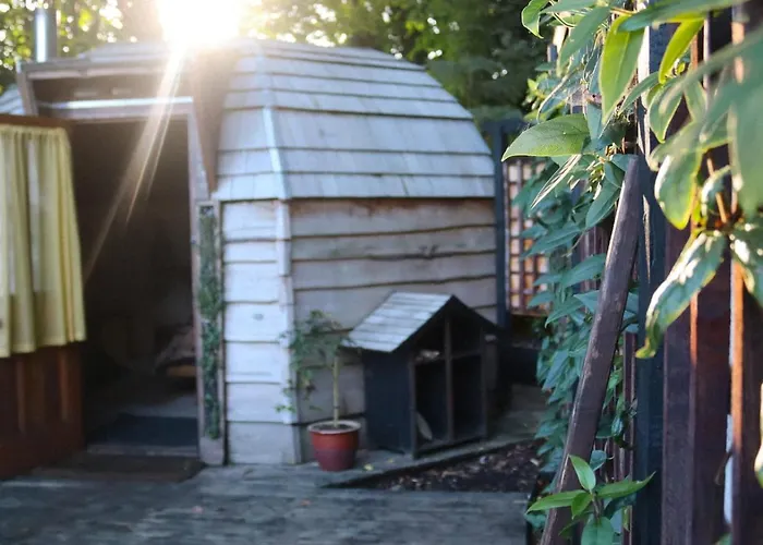 Oku Wooden Pod, Newburgh Priory Estate *