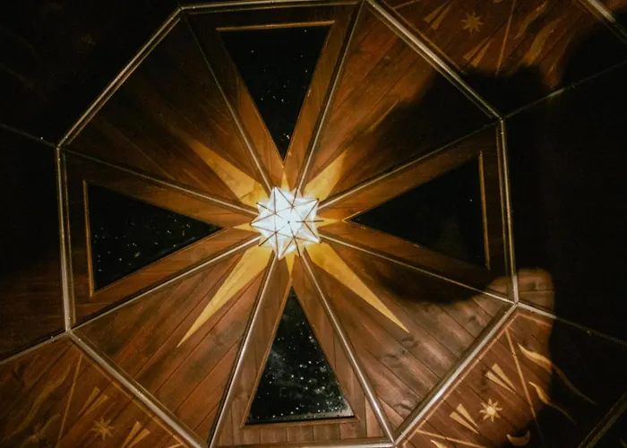 Oku Wooden Pod, Newburgh Priory Estate Chalet York